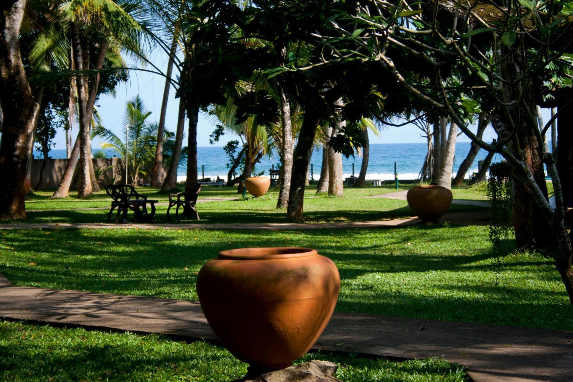 טנגלה Mawella Beach Resort מראה חיצוני תמונה