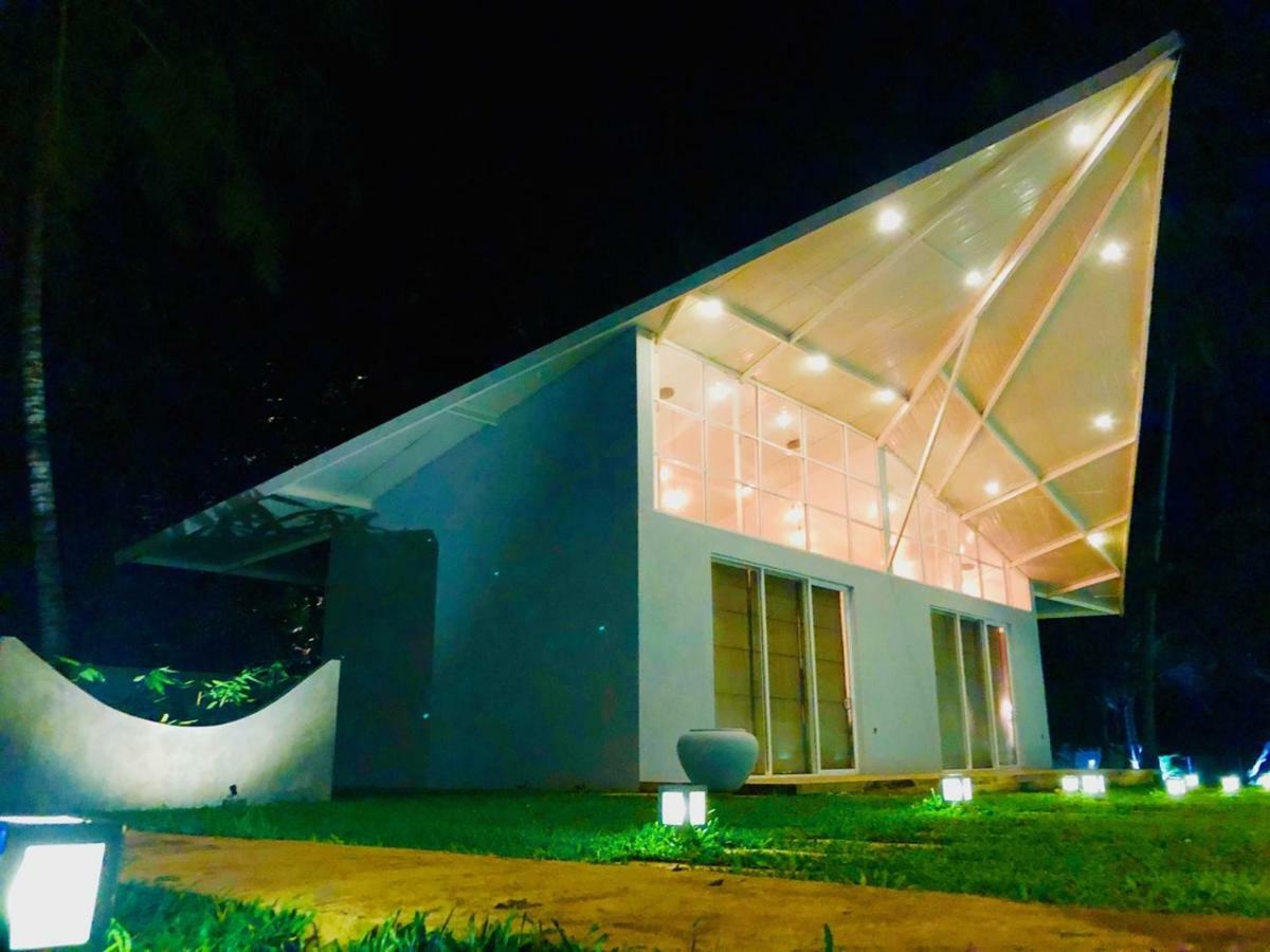טנגלה Mawella Beach Resort מראה חיצוני תמונה